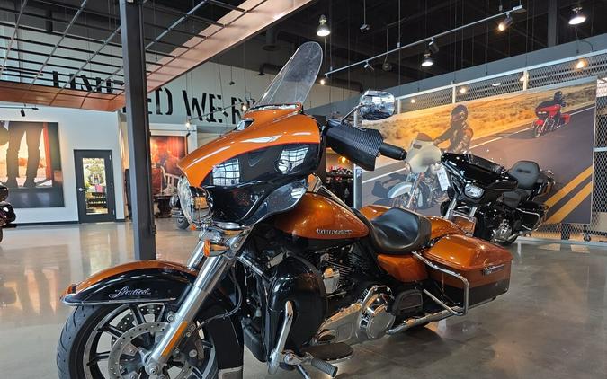 2015 Harley-Davidson® Ultra Limited FLHTK
