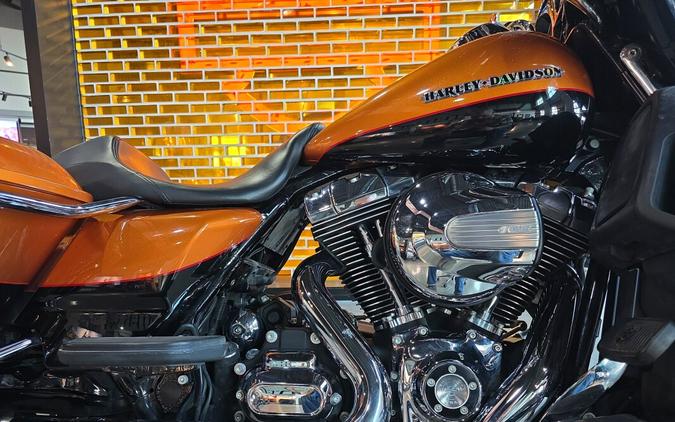 2015 Harley-Davidson® Ultra Limited FLHTK