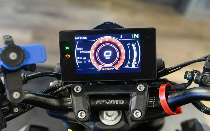 2023 CFMOTO 300NK