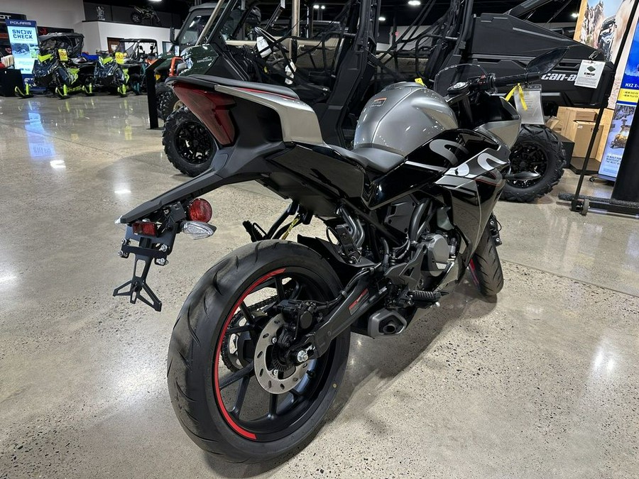 2023 CFMOTO 300SS