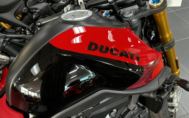 2024 Ducati Monster