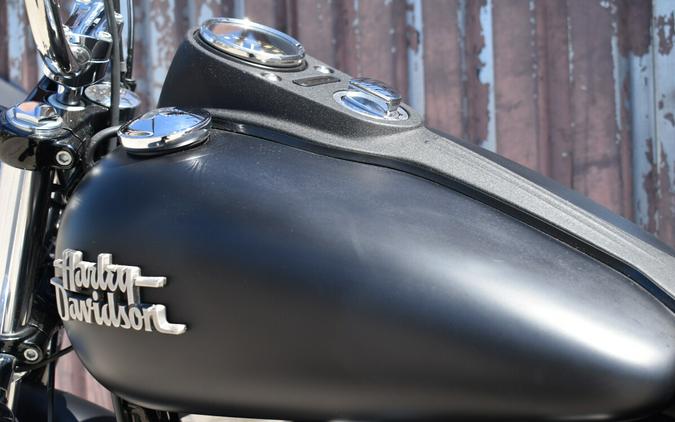 2015 Harley-Davidson® Street Bob® FXDB