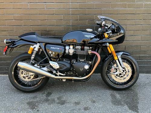 2020 Triumph Thruxton RS Review (17 Fast Facts)