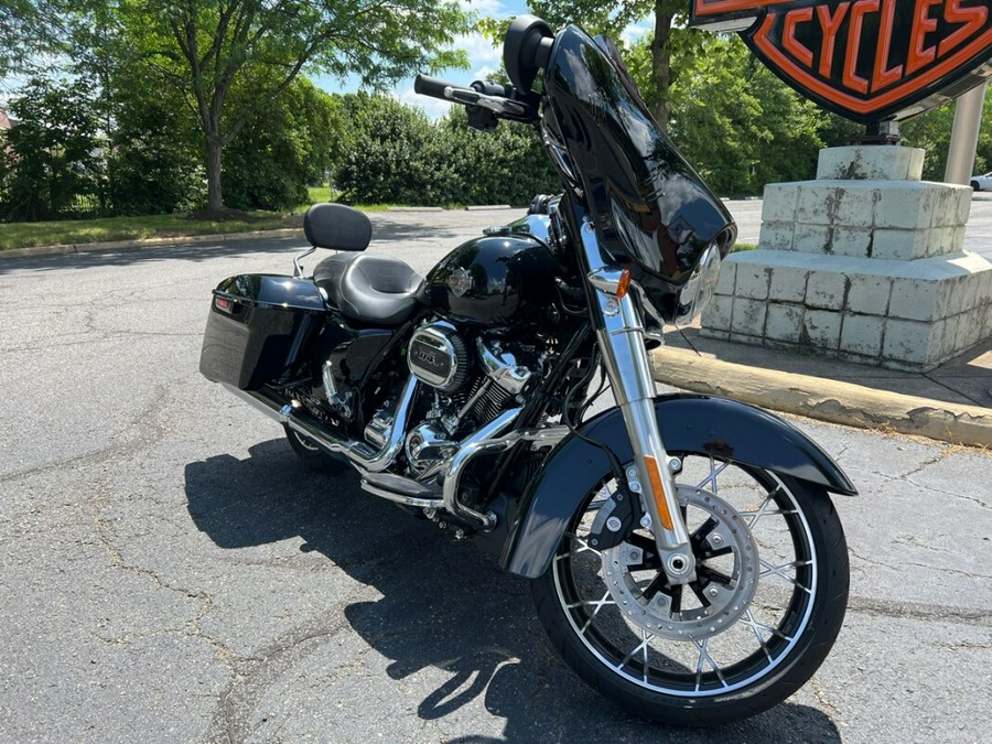 2023 FLHXS Street Glide® Special