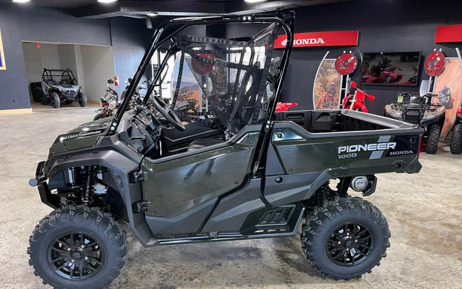 2024 Honda Pioneer 1000 Deluxe