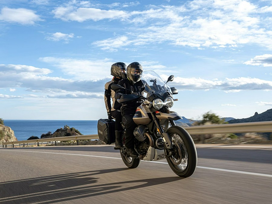 2025 Moto Guzzi V85 TT Travel