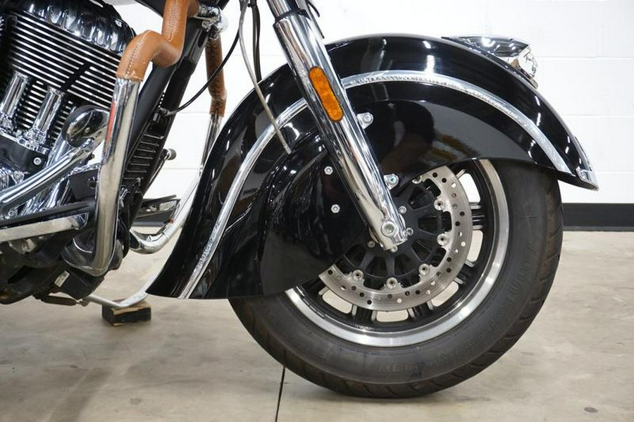 2017 Indian Motorcycle® Roadmaster® Classic Thunder Black