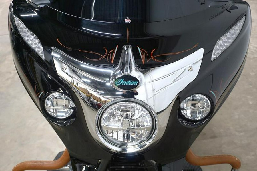 2017 Indian Motorcycle® Roadmaster® Classic Thunder Black