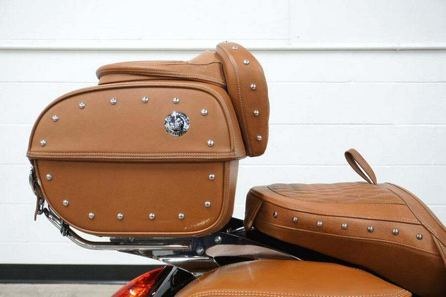 2017 Indian Motorcycle® Roadmaster® Classic Thunder Black