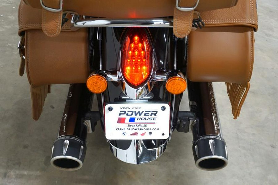 2017 Indian Motorcycle® Roadmaster® Classic Thunder Black