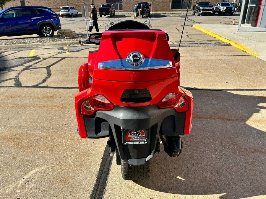 2013 Can-Am Spyder® RT-S SE5
