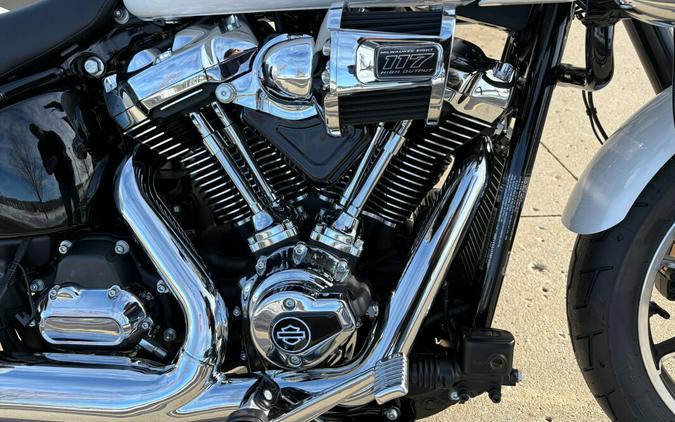 2026 Harley-Davidson® Low Rider® ST White Onyx Pearl - Chrome