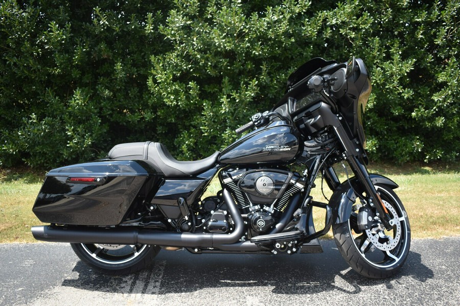 2025 Harley-Davidson® Street Glide™