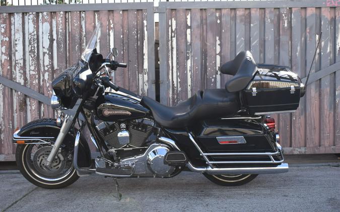2006 Harley-Davidson® Electra Glide® Classic FLHTC