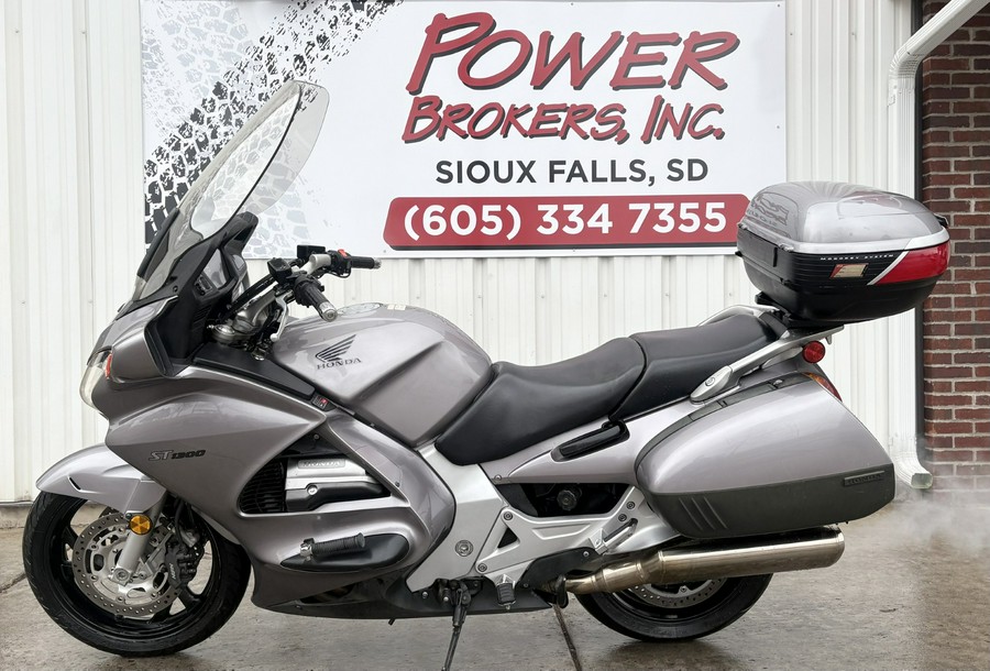 2003 HONDA ST1300