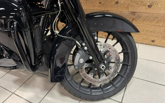 2019 Harley-Davidson® Street Glide® Special Vivid Black FLHXS