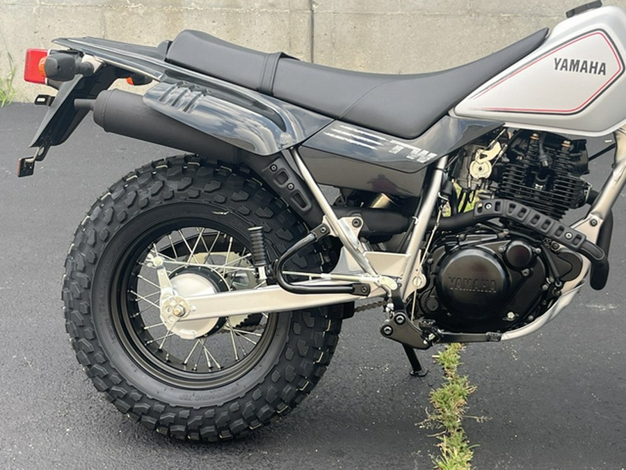 2027 Yamaha TW 200