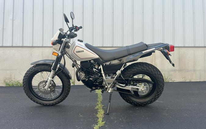 2027 Yamaha TW 200