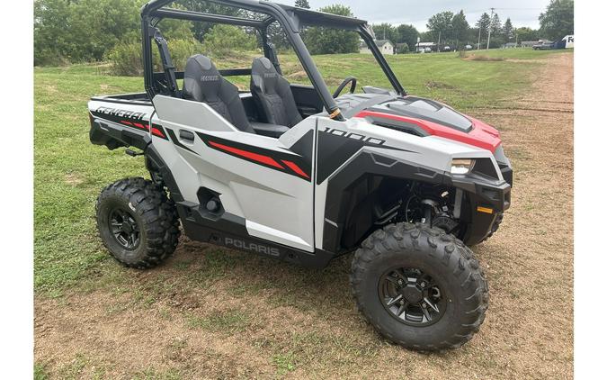 2025 Polaris Industries GENERAL 1000 SPORT