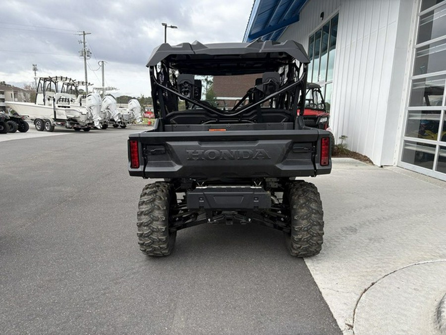 2025 Honda Pioneer 1000-6 Deluxe Crew