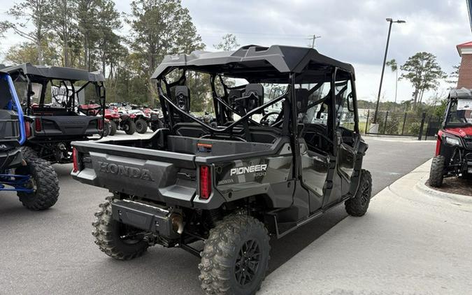 2025 Honda Pioneer 1000-6 Deluxe Crew