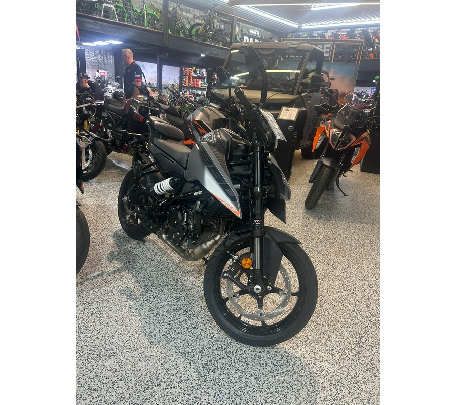 2026 KTM Duke 250