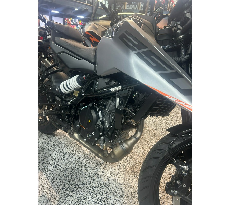 2026 KTM Duke 250