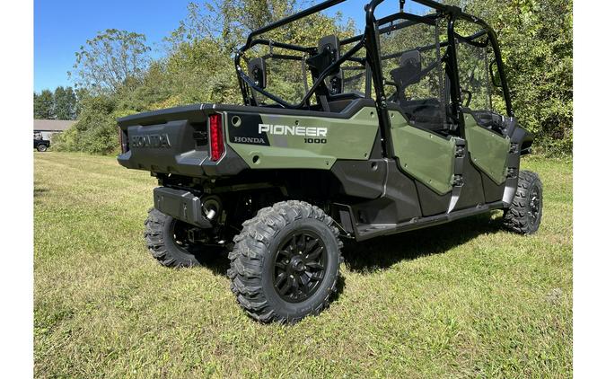 2023 Honda Pioneer 1000-6 Deluxe Crew