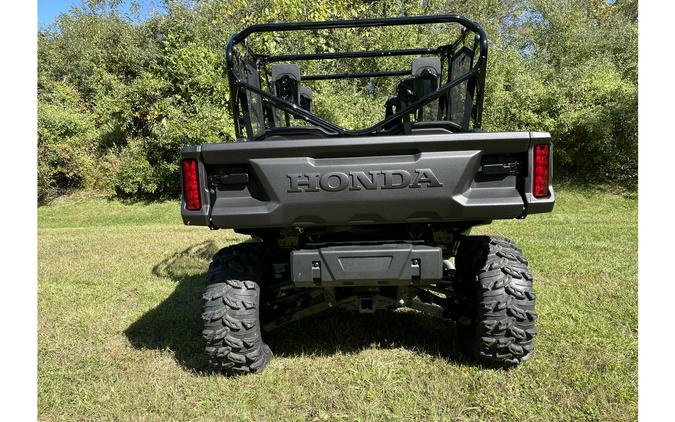 2023 Honda Pioneer 1000-6 Deluxe Crew