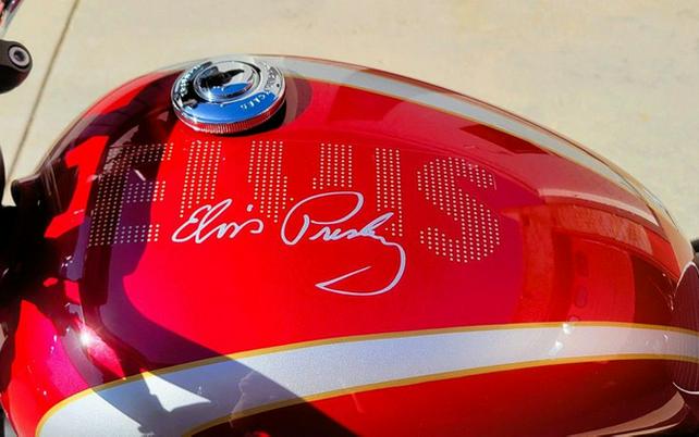 2025 Triumph Bonneville T120 - Elvis Presley Edition Carnival R Elvis Presley Limited Edition Carn