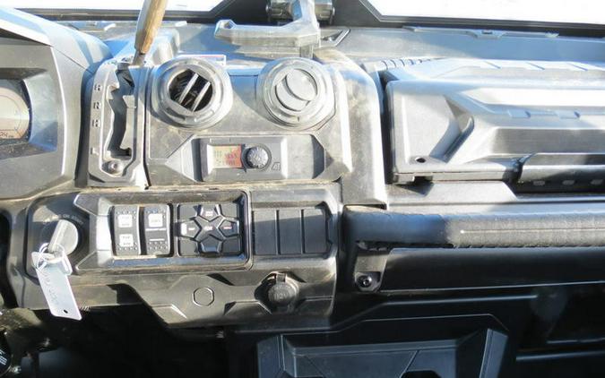 2021 Can-Am Defender Limited HD10