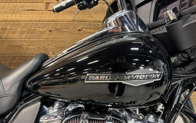 2021 Harley-Davidson® Street Glide® Vivid Black FLHX