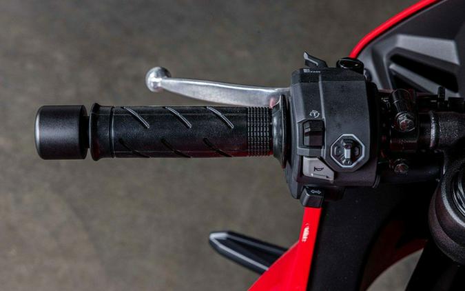 2026 Honda CBR650R E-Clutch