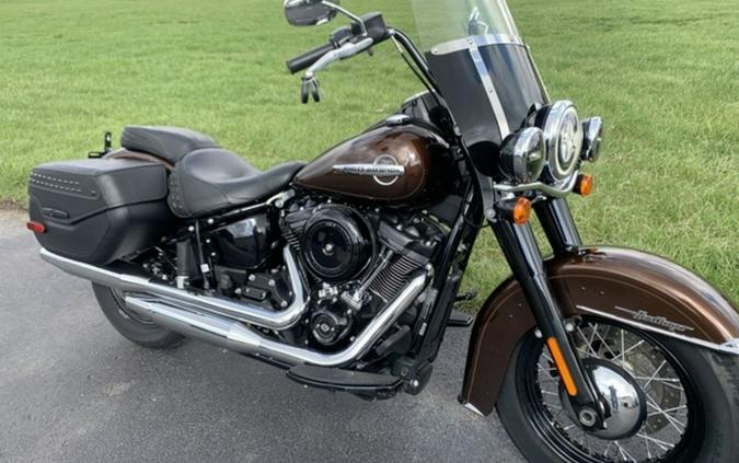 2019 Harley-Davidson® FLHC - Softail® Heritage Classic