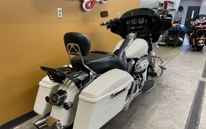 2017 Harley-Davidson FLHTP - Electra Glide Fire/Rescue FLHP - Road King FireRescue