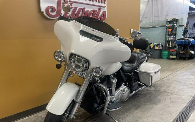 2017 Harley-Davidson FLHTP - Electra Glide Fire/Rescue FLHP - Road King FireRescue