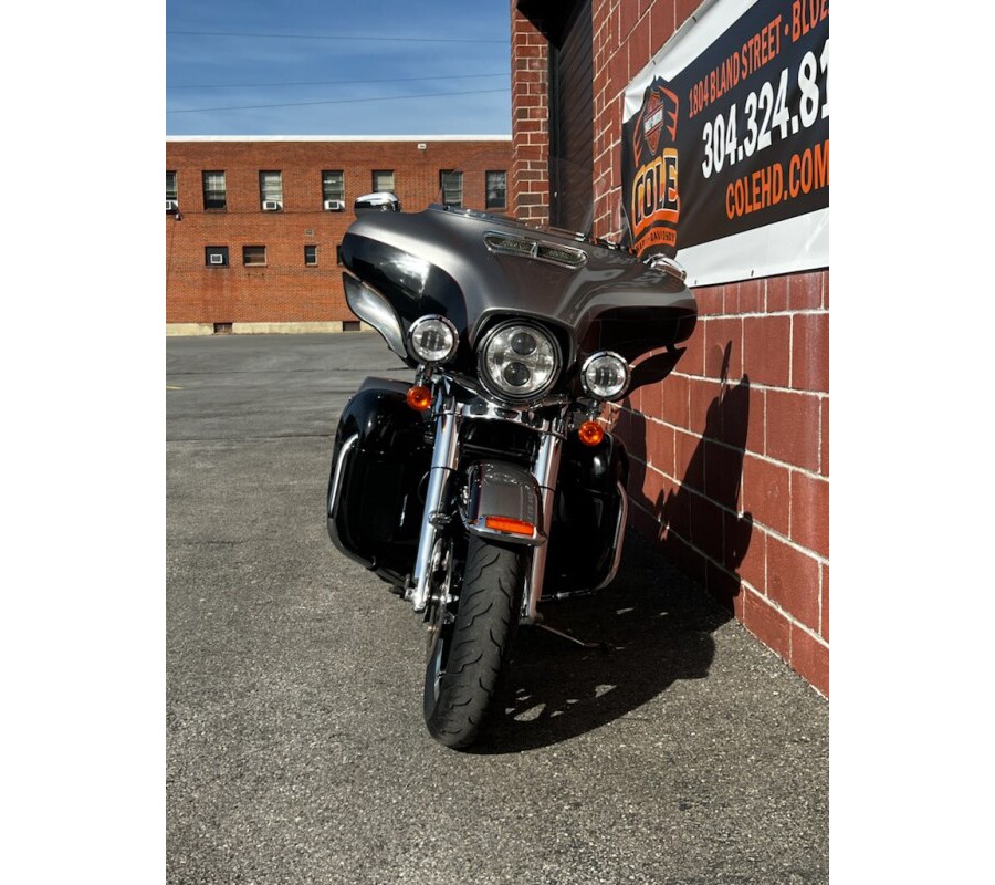 2017 Harley-Davidson® FLHTK Ultra Limited