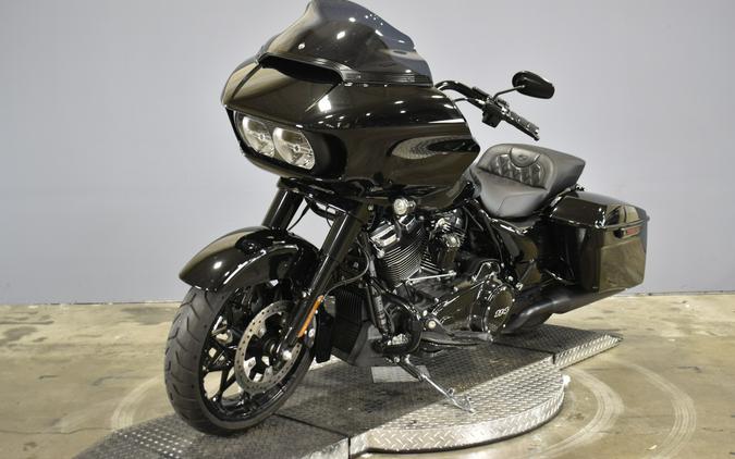 2022 Harley-Davidson Road Glide Special Vivid Black