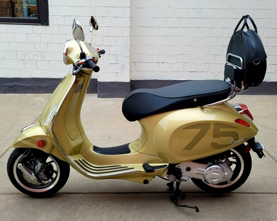 2021 Vespa Primavera 50 75th