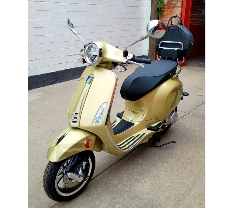 2021 Vespa Primavera 50 75th