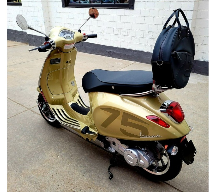 2021 Vespa Primavera 50 75th