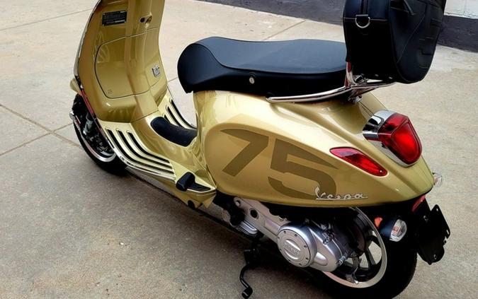 2021 Vespa Primavera 50 75th