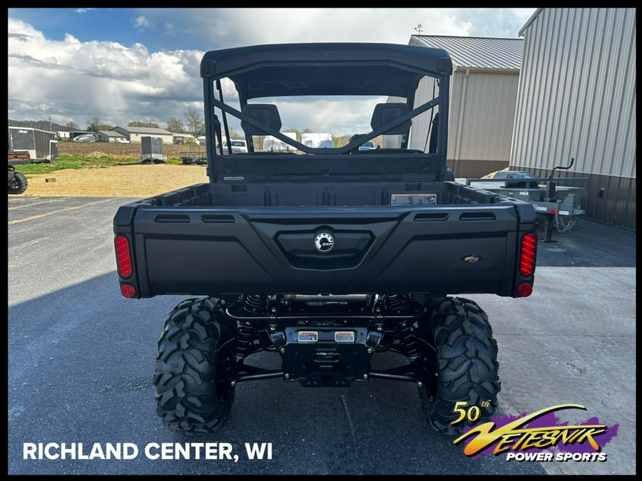 2024 Can-Am® Defender XT HD10