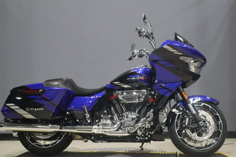 2025 Harley-Davidson CVO Road Glide FLTRXSE