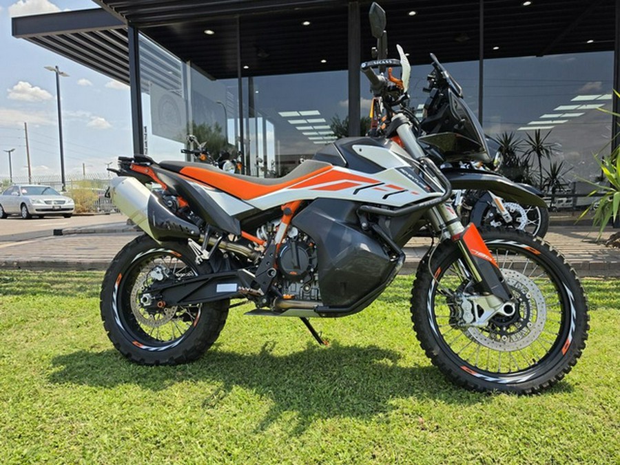 2020 KTM Adventure 790 R