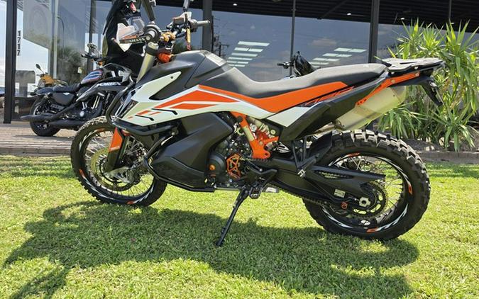2020 KTM Adventure 790 R
