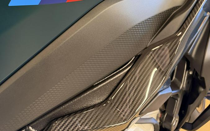 2026 BMW M 1000 XR