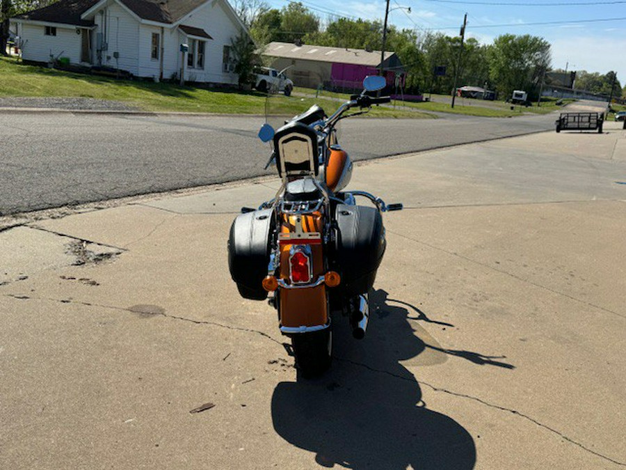 2014 Harley-Davidson® SOFTAIL DELUXE AMBER WHISKEY/BRILLIANT SILVER WITH ENGINEGUARDS WITH PEGS, WINDSHIELD WITH BAG, DRIV