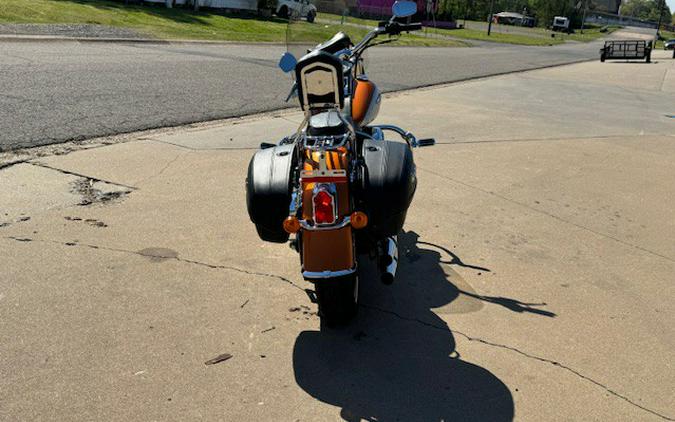 2014 Harley-Davidson® SOFTAIL DELUXE AMBER WHISKEY/BRILLIANT SILVER WITH ENGINEGUARDS WITH PEGS, WINDSHIELD WITH BAG, DRIV