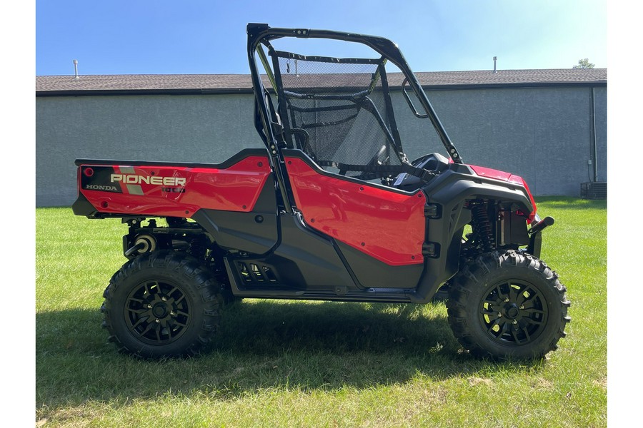 2023 Honda Pioneer 1000 Deluxe